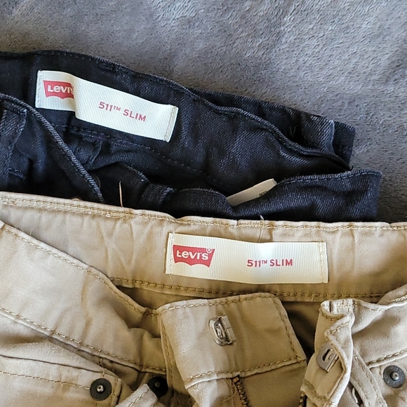 Levi's - Like New - lot of 2 - youth boys size 12 adjustable waist - Picture 2 of 3